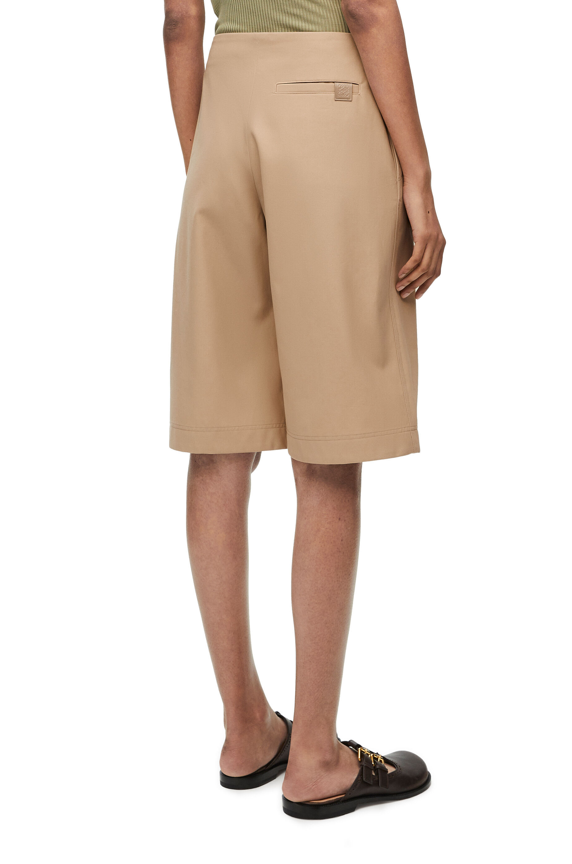 Loewe Overlapping Faille Pleated Shorts In Nude