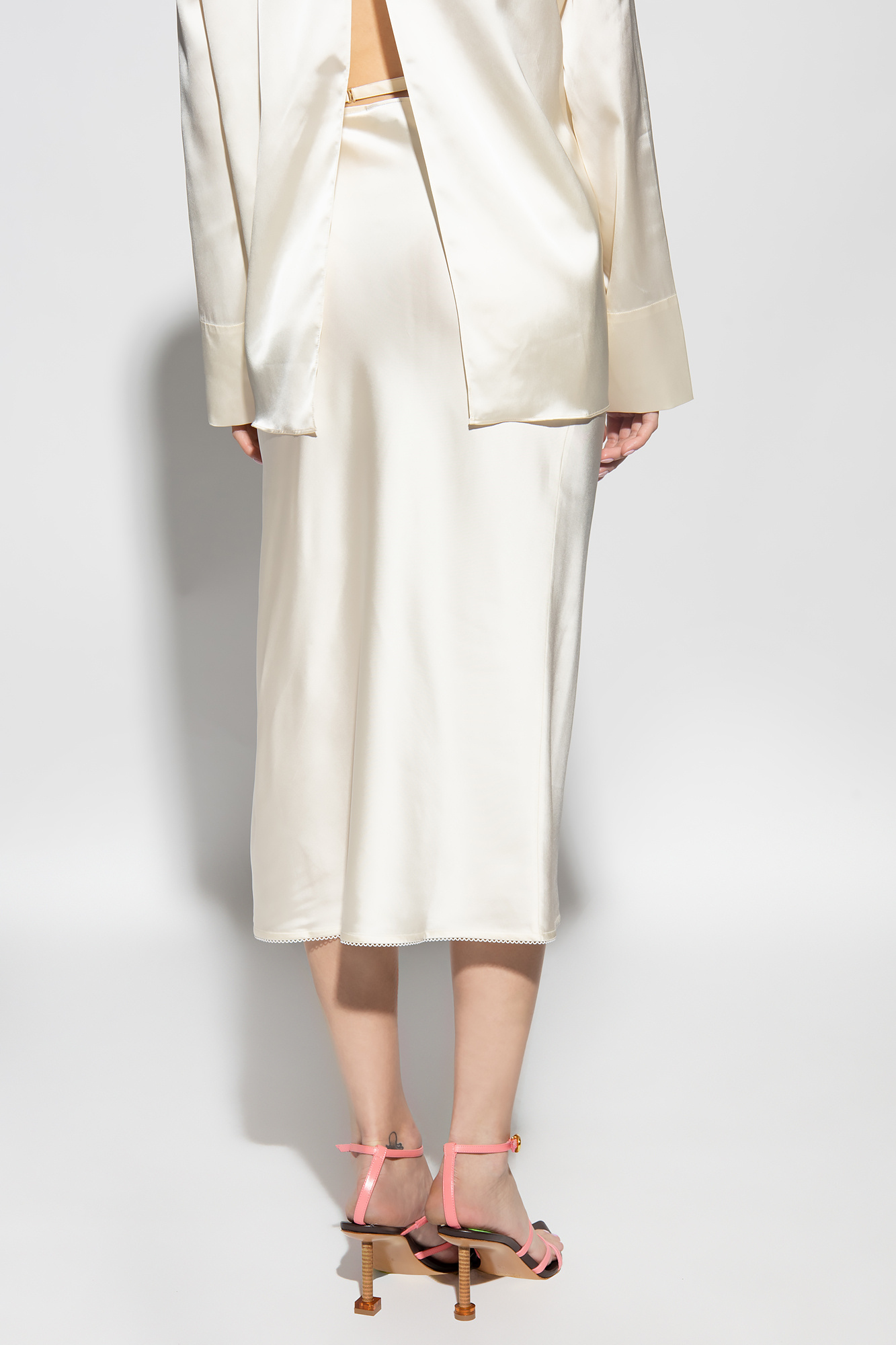 Shop Jacquemus Notte Side-slit Midi Skirt In White