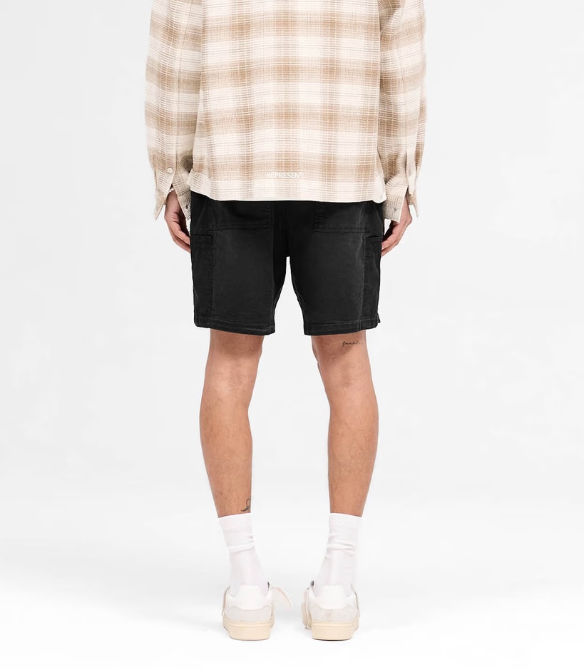Represent Season Cargo Short In Jet Black