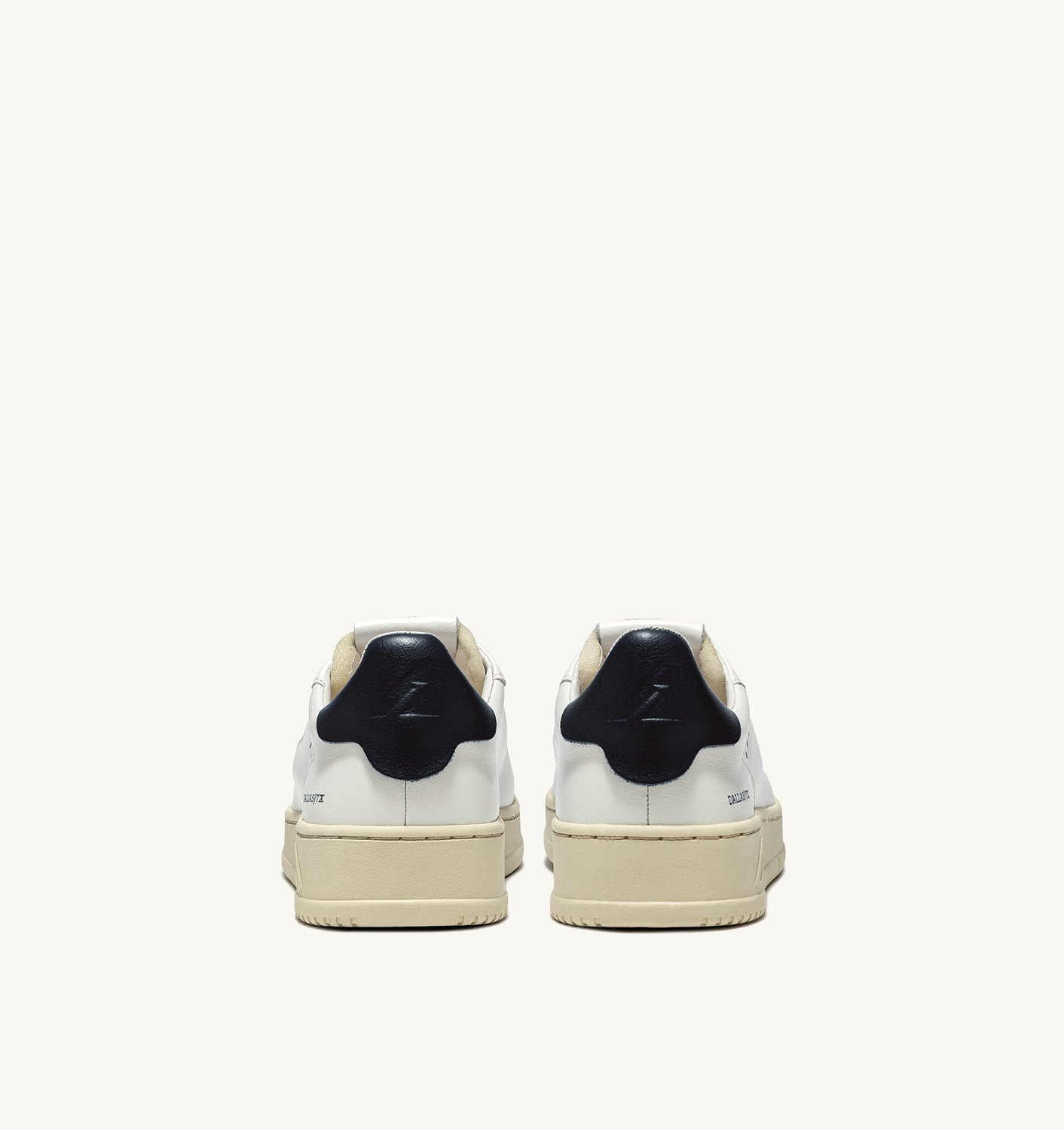 Autry Dallas Low-top Sneakers In White