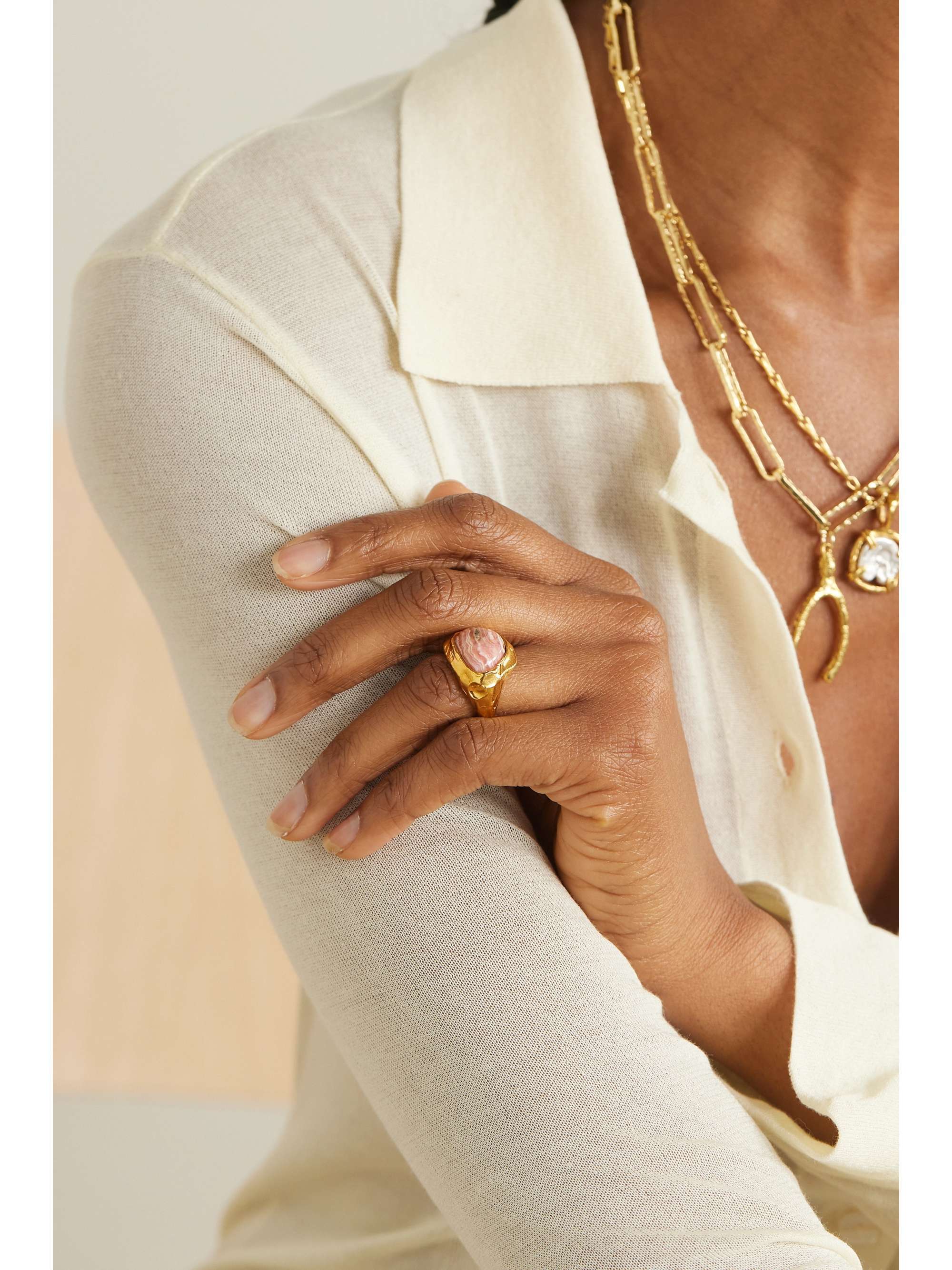 Alighieri Curved Ring In Yellow