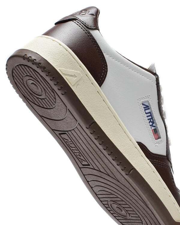 Autry Medalist Leather Low-top Sneakers In Brown