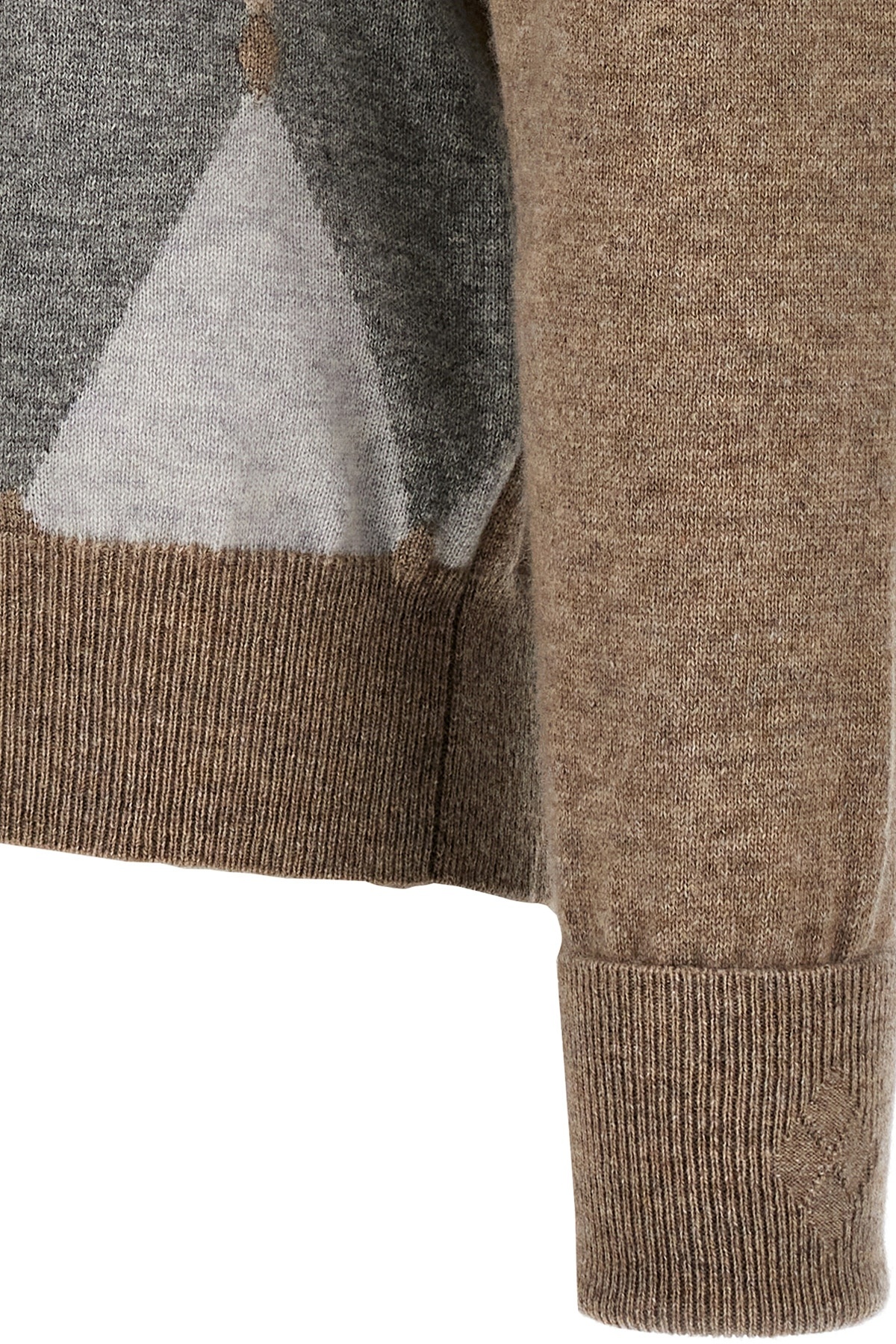 Ballantyne V-neck Long-sleeved Sweater In Brown