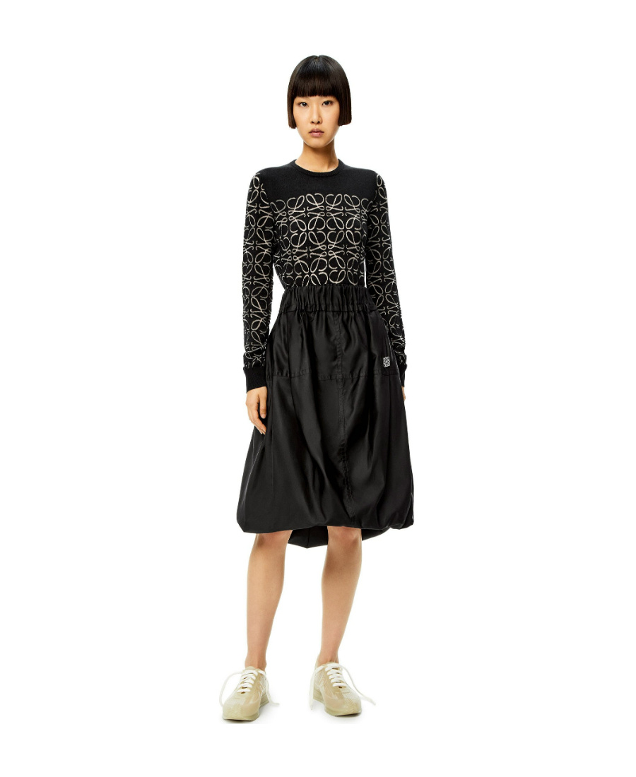 Loewe Round-neck Long-sleeved Sweater In Black