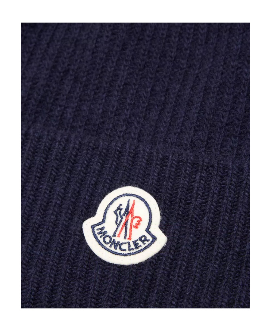 Moncler Logo Knitted Hat In Black