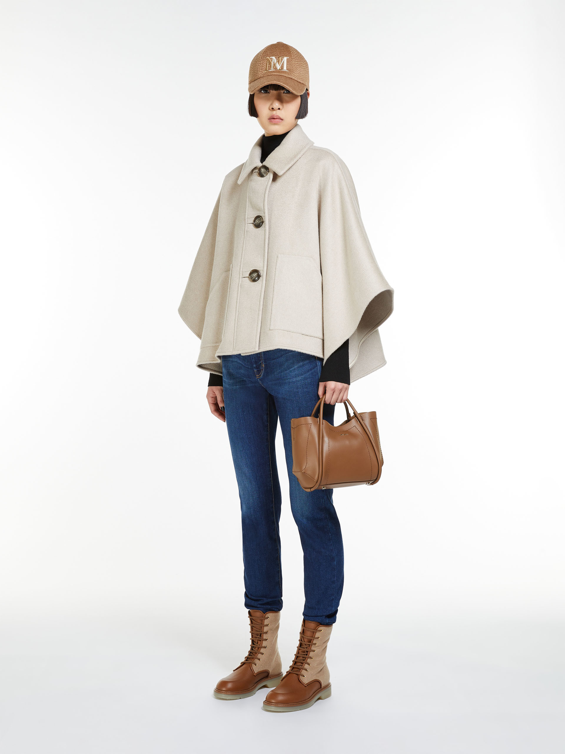 Max Mara Cashmere Short Rectangular Cloak In Nude