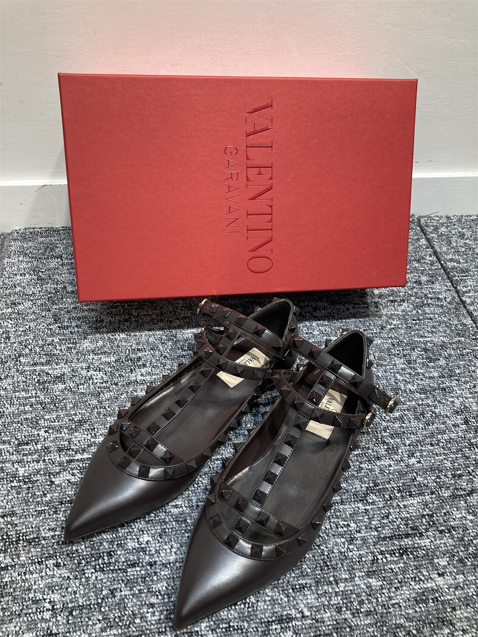Valentino Rockstud Leather Ballerina Shoes In Brown
