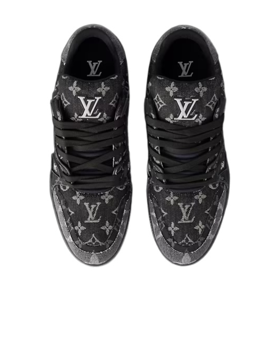 Pre-owned Louis Vuitton Low-cut Skate Shoes With Front Lace In Black