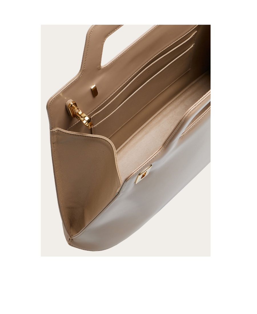 Ferragamo Salvatore Wanda Medium Top Handle Bag In Nude