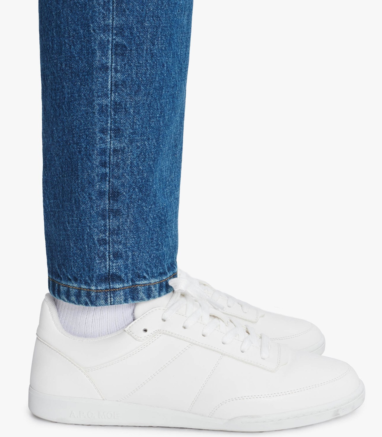 Apc A.p.c. Sneaker "moe" Unisex In White