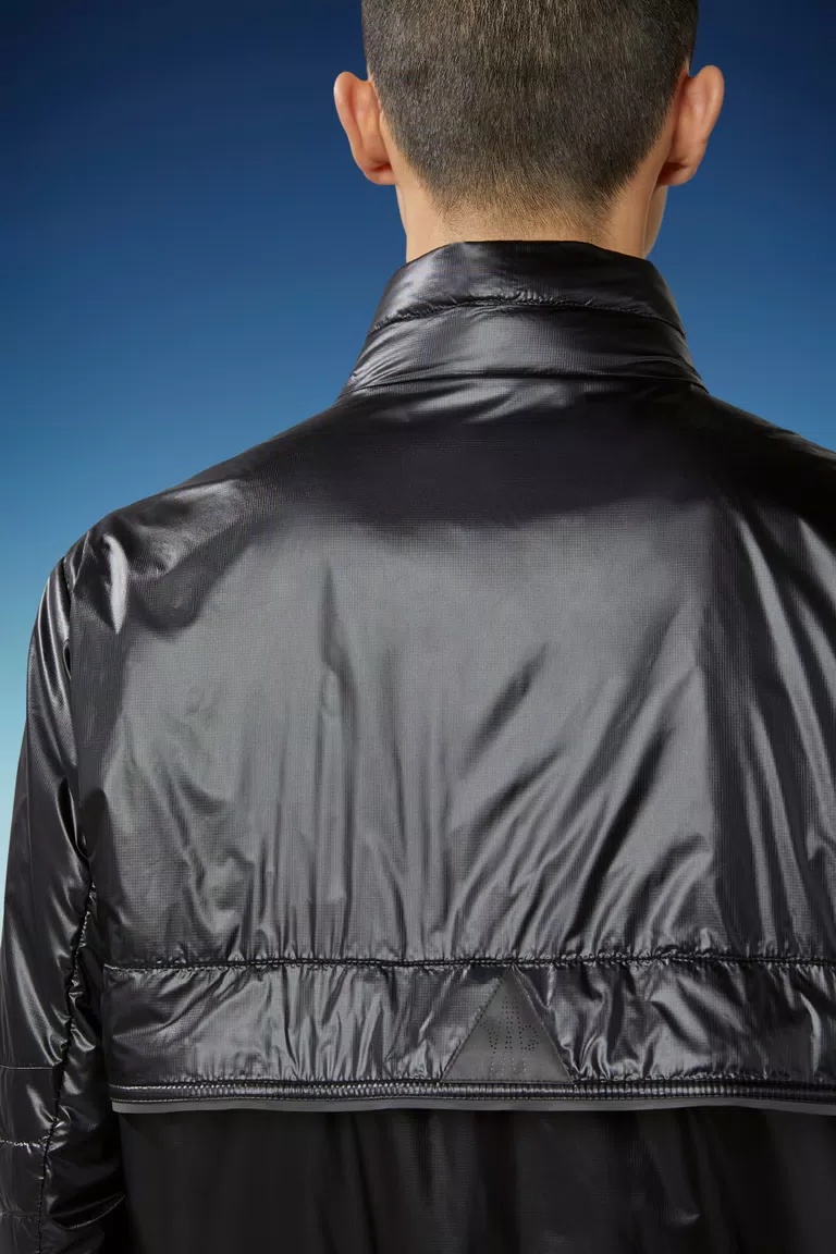 MONCLER MONCLER GRENOBLE PONTAIX SHORT DOWN JACKET