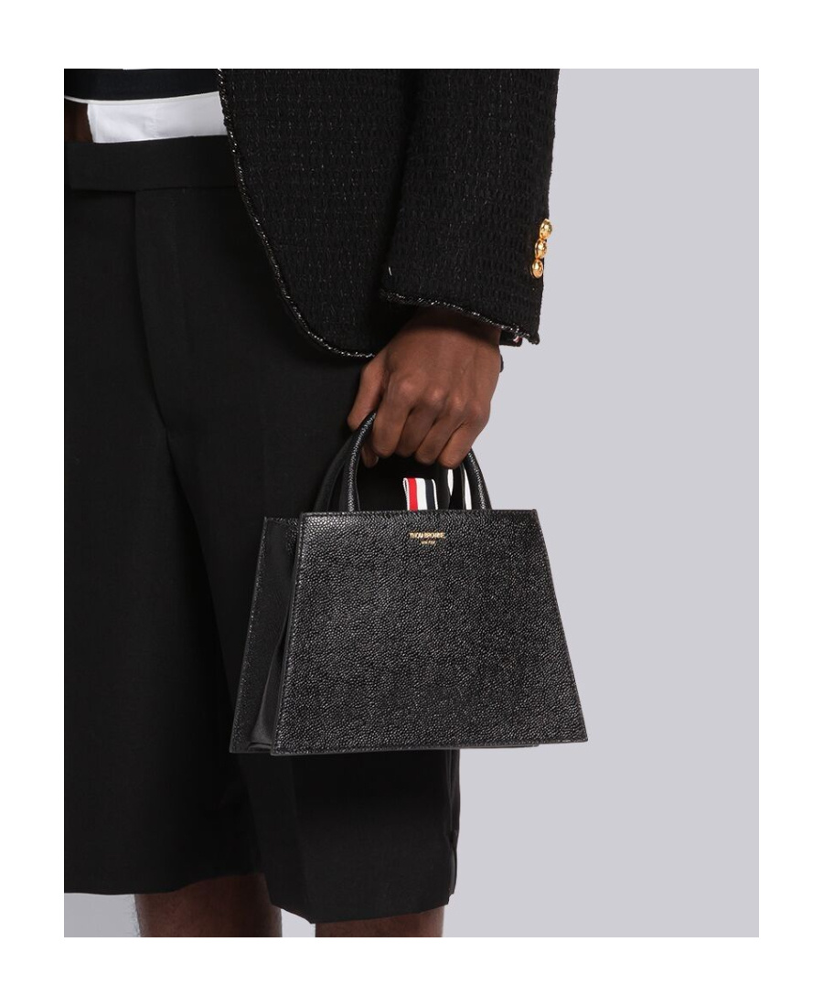 Thom Browne Logo Print Grained Leather Tote Bag In Black
