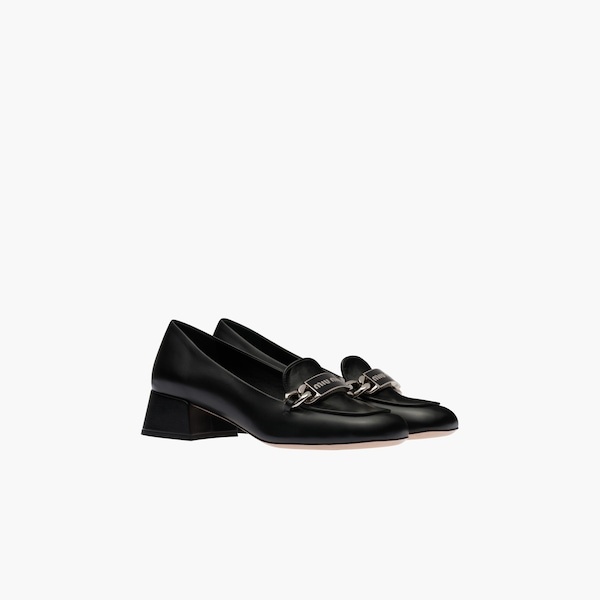Miu Miu Logo-plaque Leather Loafers In Black