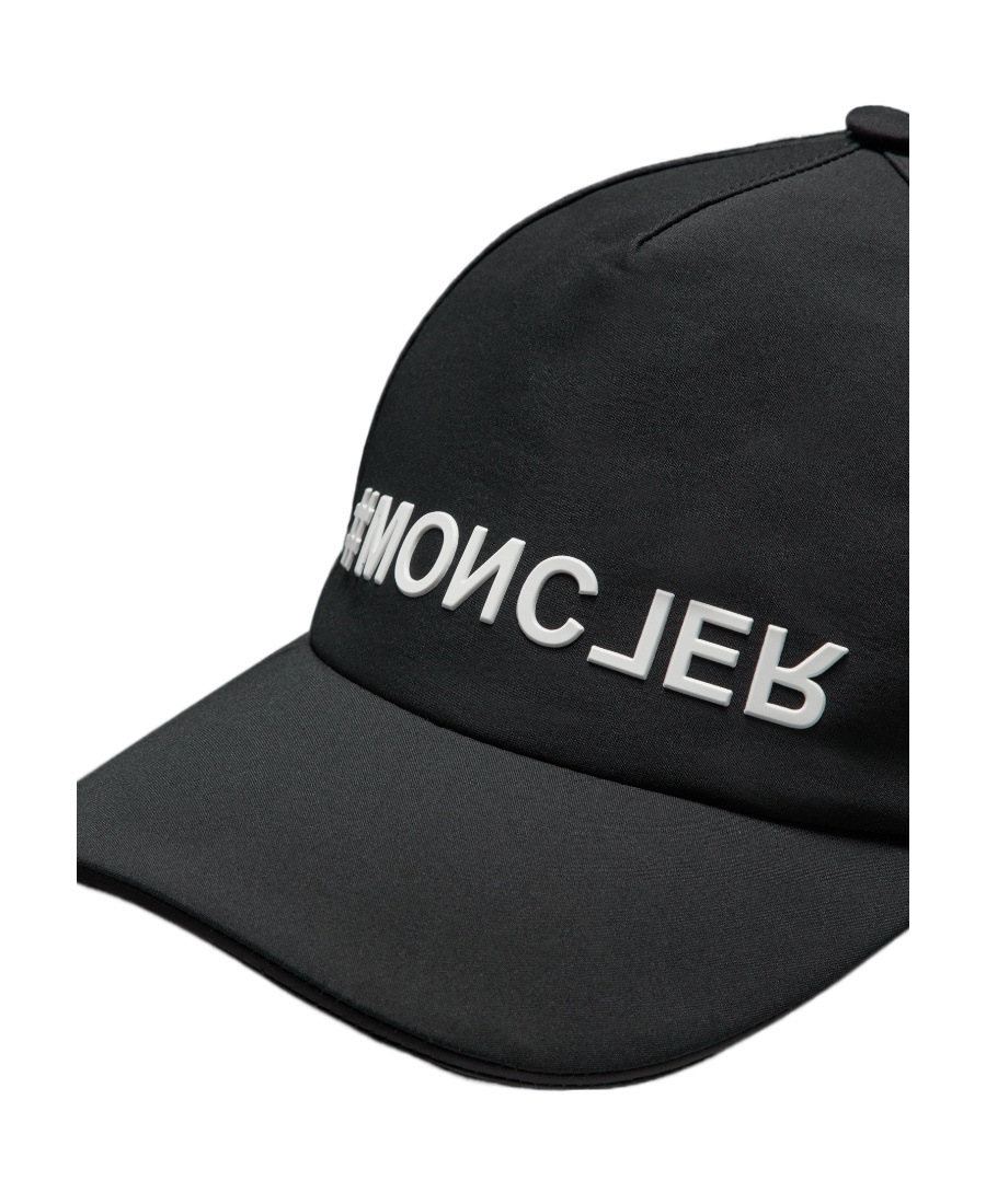 Moncler Logo-embossed Curved-peak Cap In Black