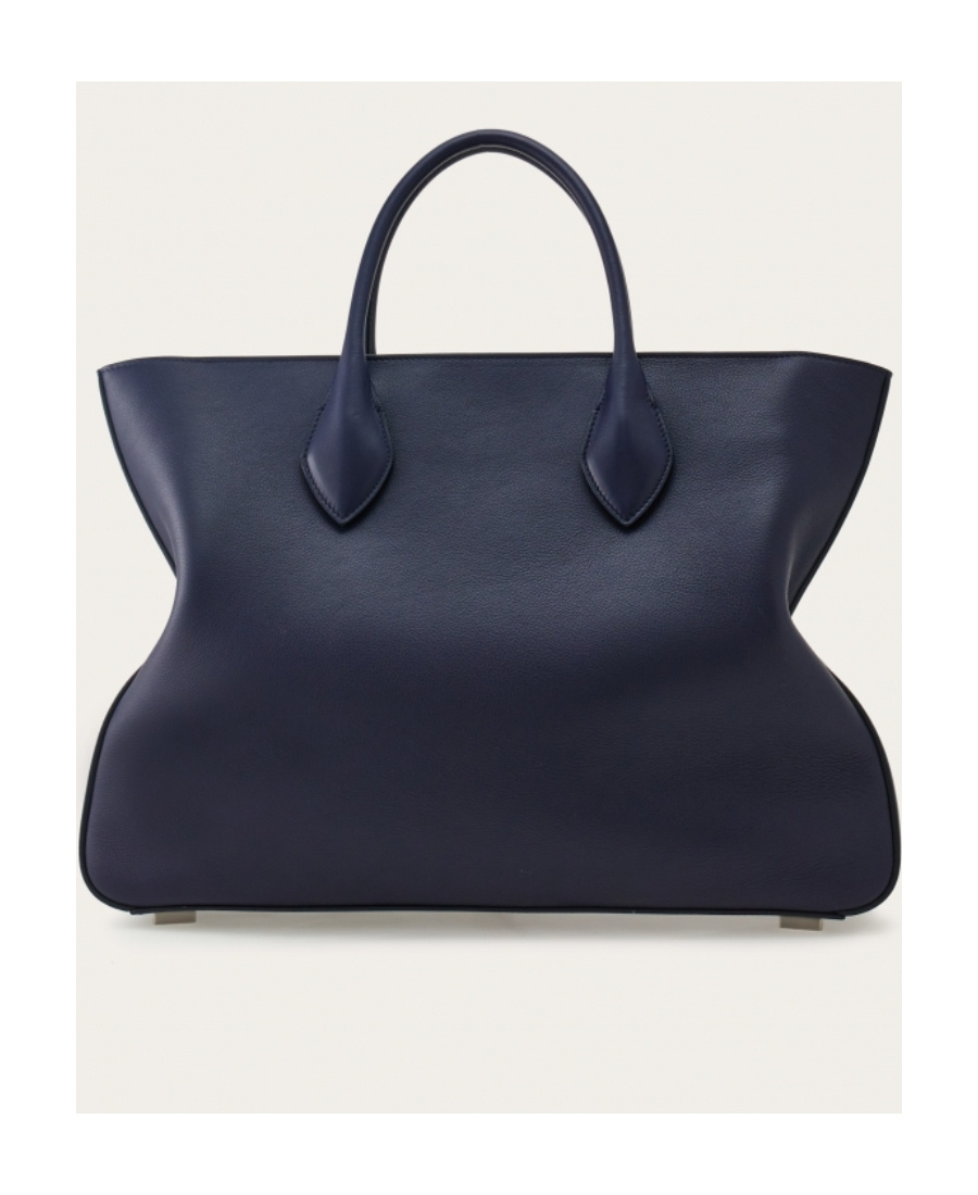 Shop Ferragamo Logo Shoulder Bag In Black