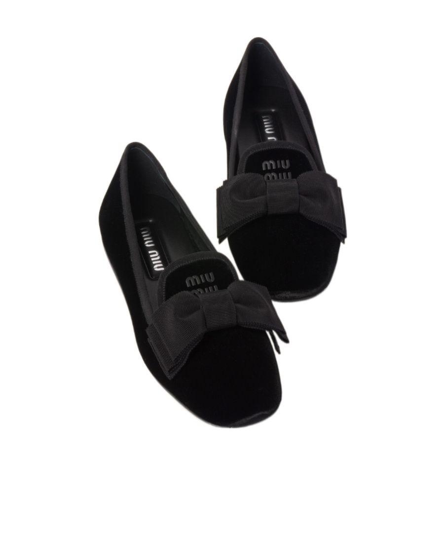 Miu Miu Bow Bow Flats With Front In Black