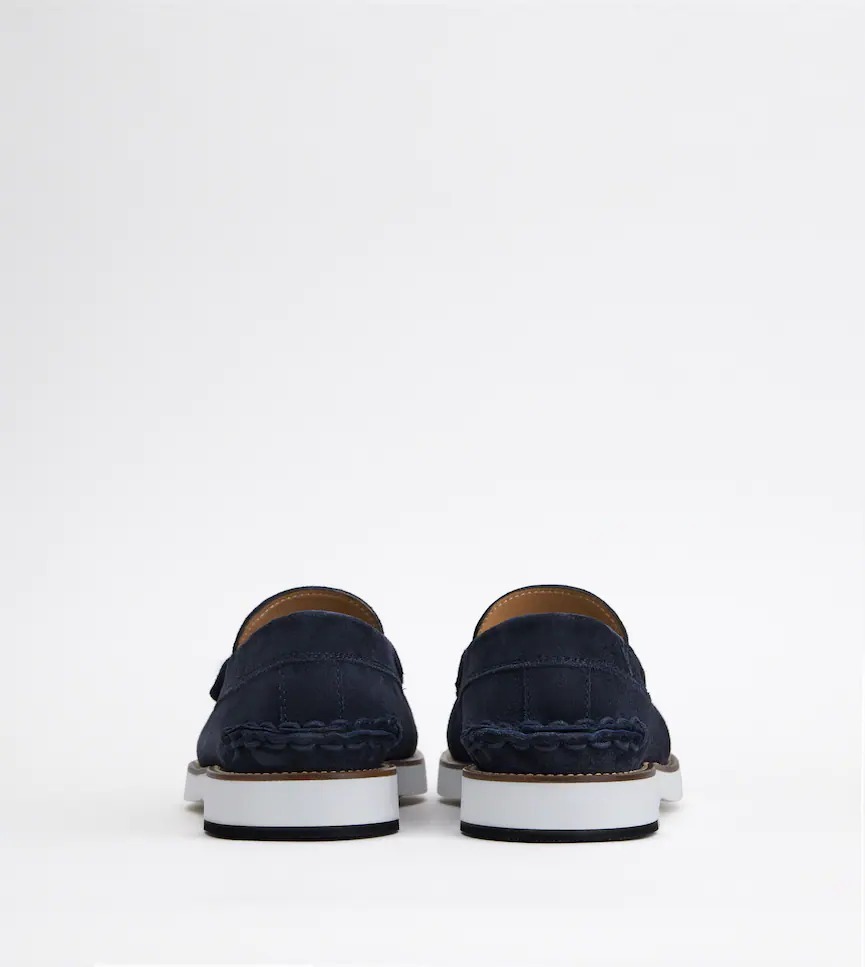 Tod's Penny Slot Loafers In Black