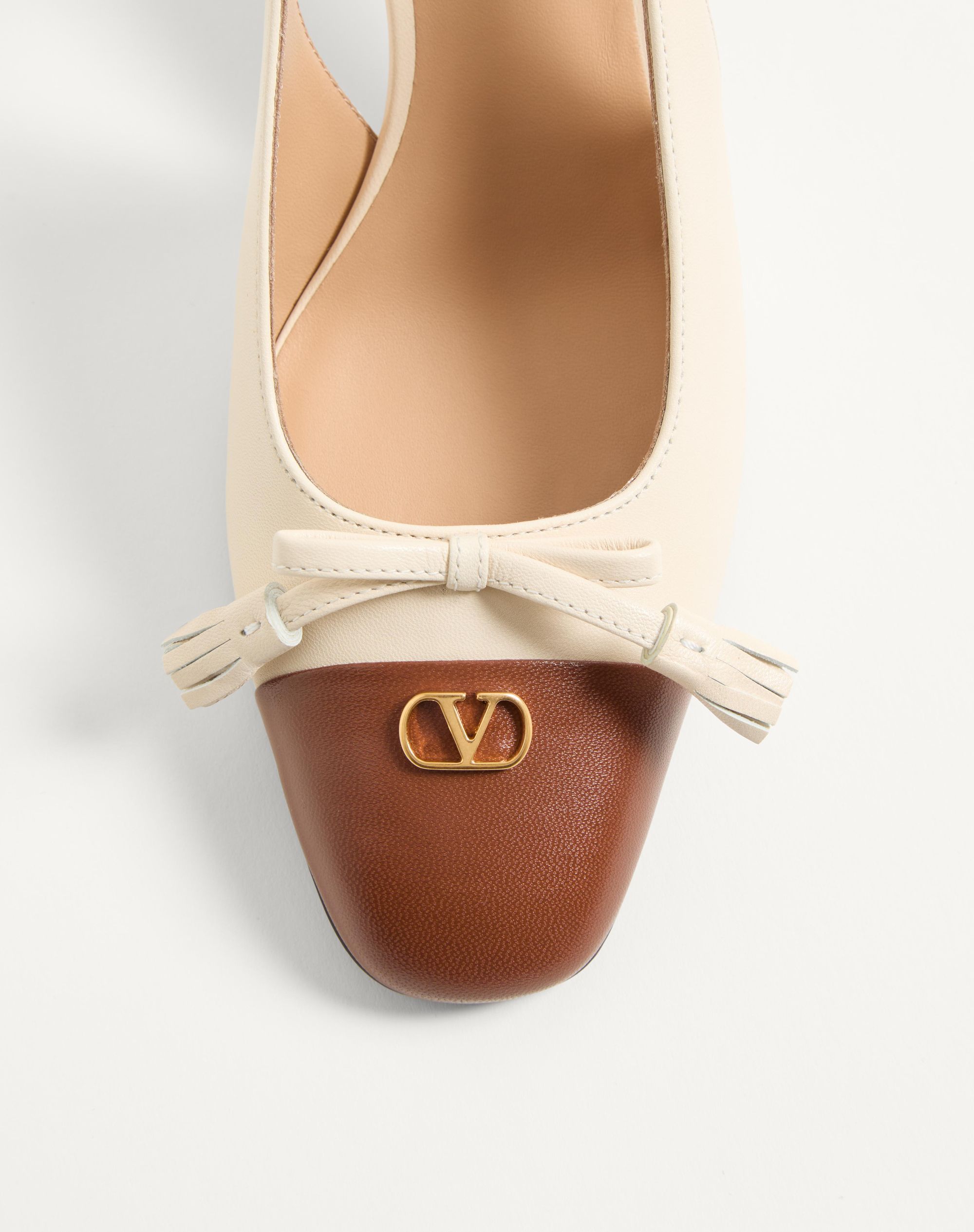 Valentino Leather Valet Du Roi Slingback Heels 60 In Nude