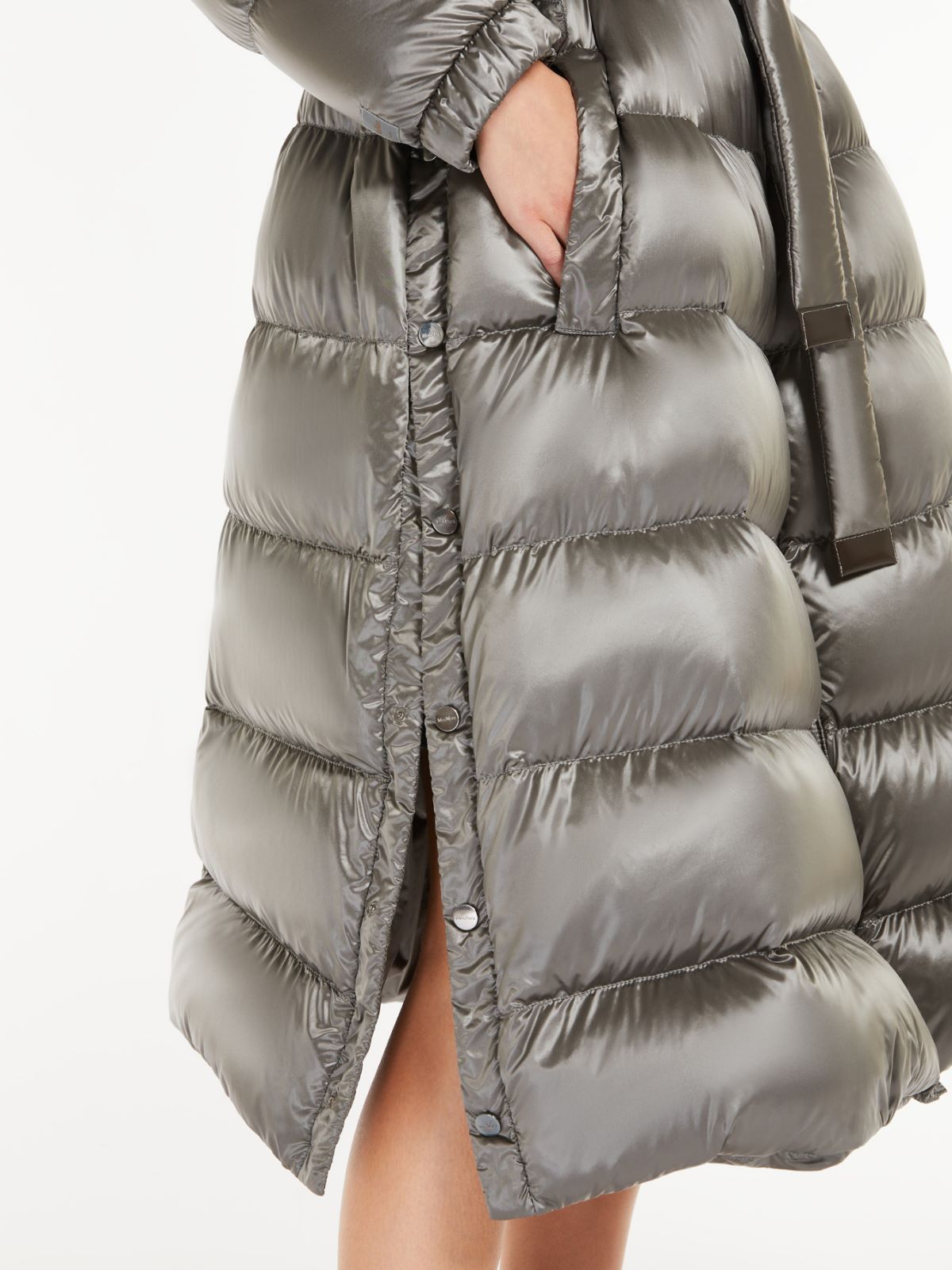 Max Mara Long-sleeved Down Jacket In Gray