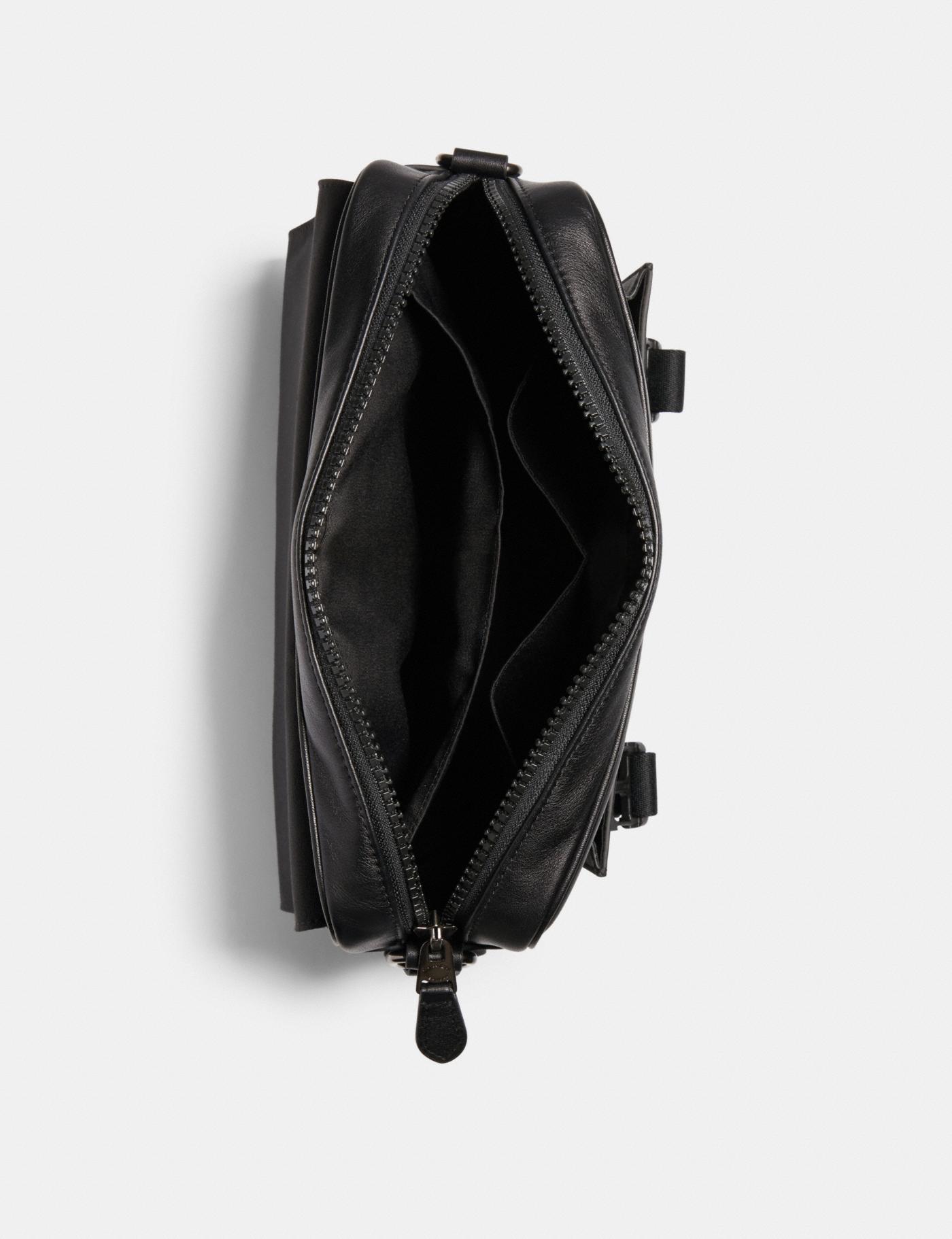 COACH MEDIUM POSTMAN SHOULDER BAG