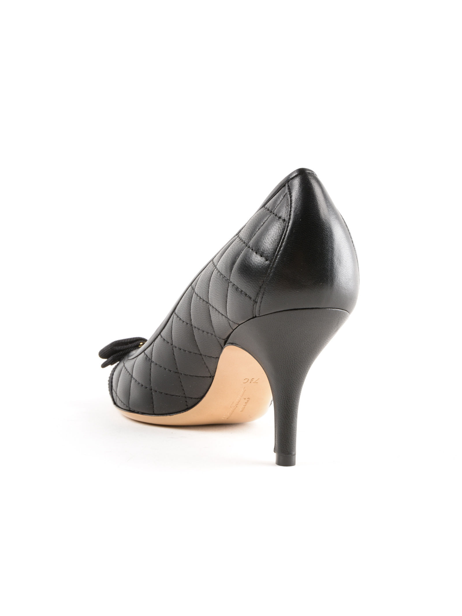 Ferragamo Quilted "vara" Pumps - Black In Black