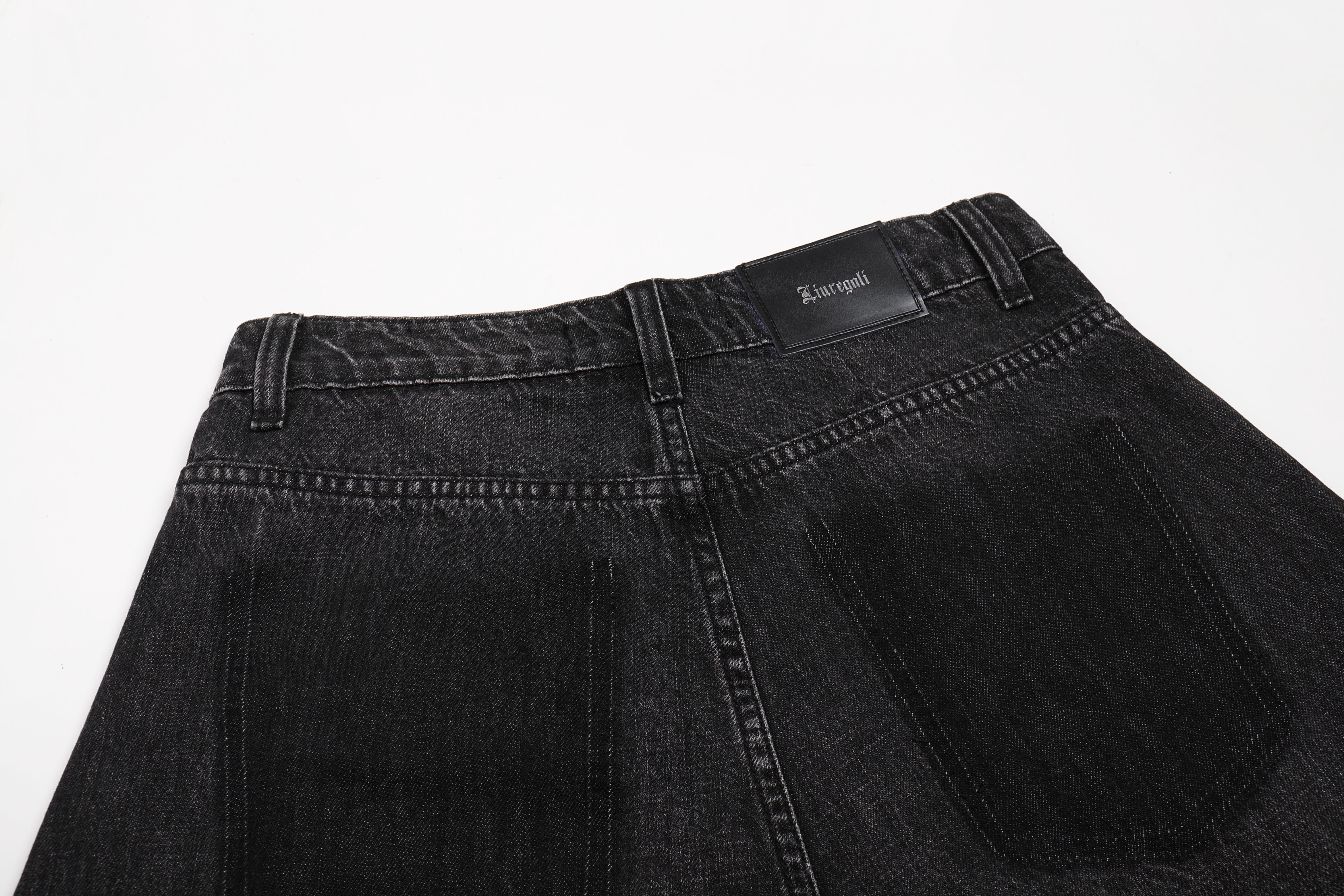 Liuregali Vintage Rough-edged Jeans In Black