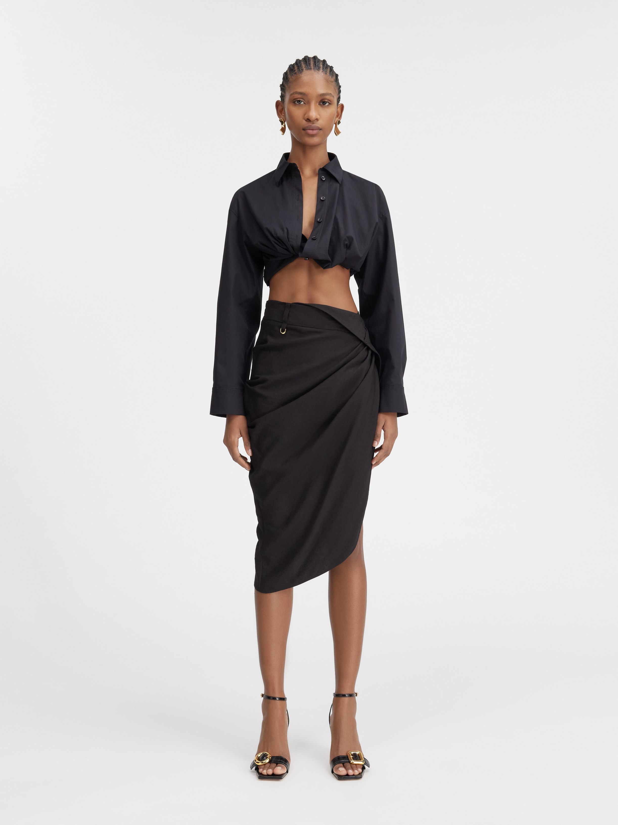 Jacquemus Black Textured Cotton Stretch Shirt With Drop Shoulder And Elasticated Hem In Black