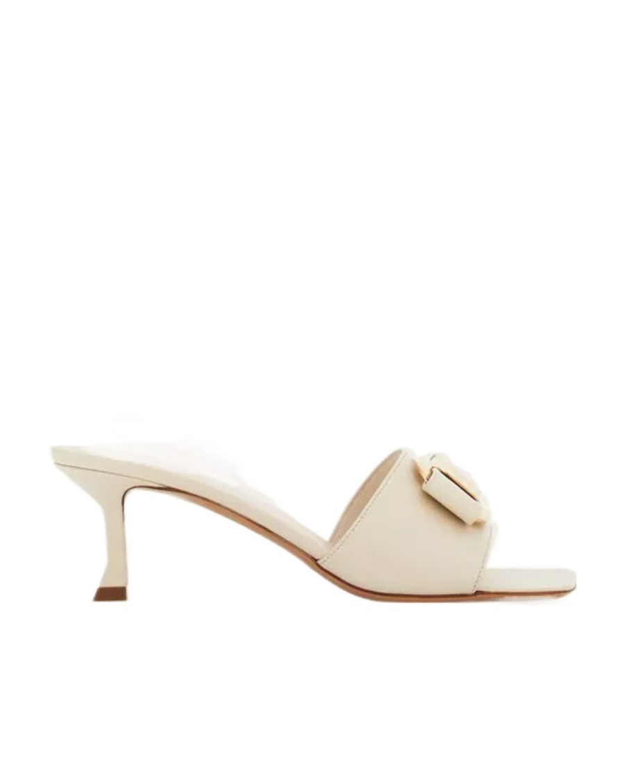 Ferragamo Mules Mid Heel Bow Detailing In Nude