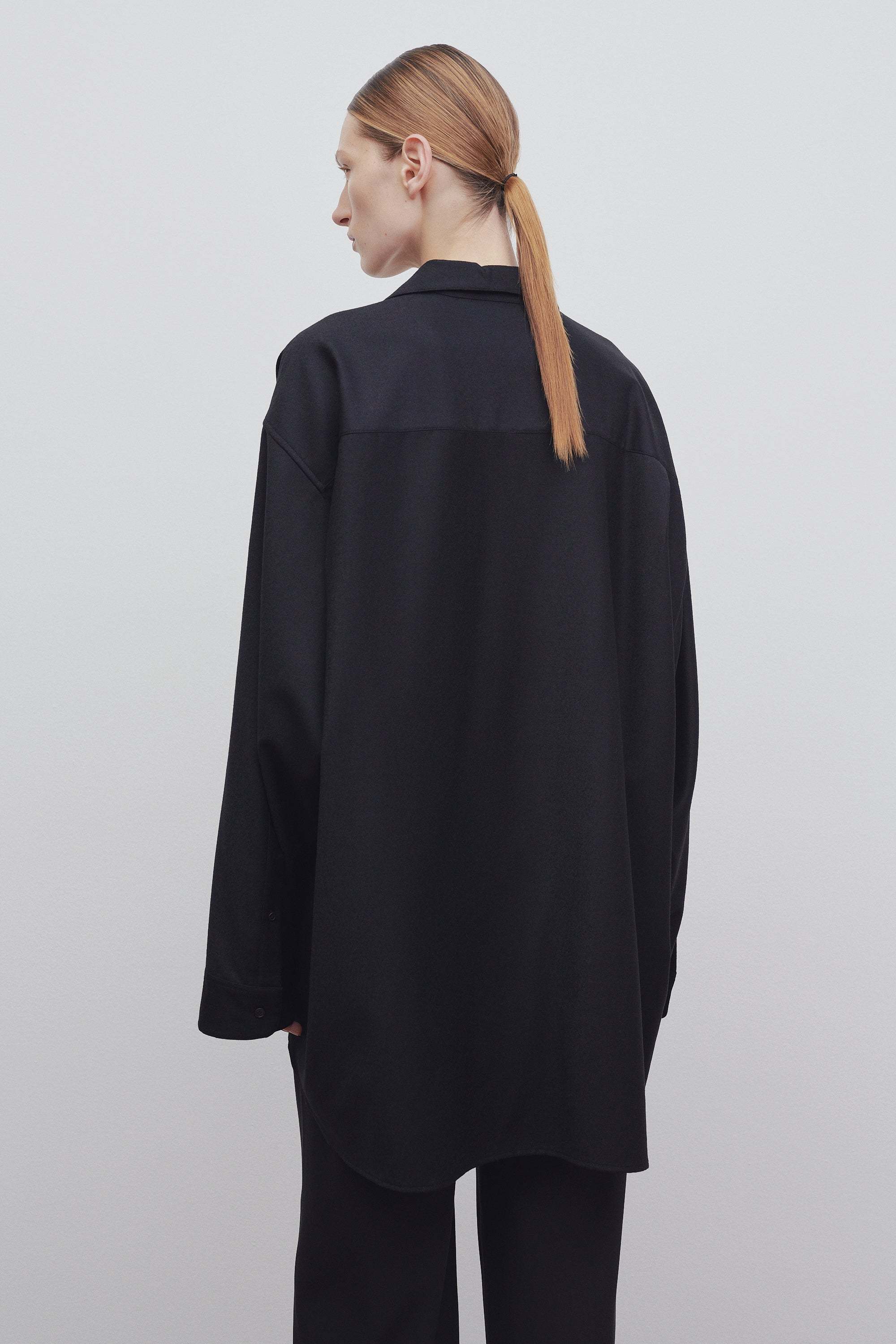 The Row Button Shirt In Black