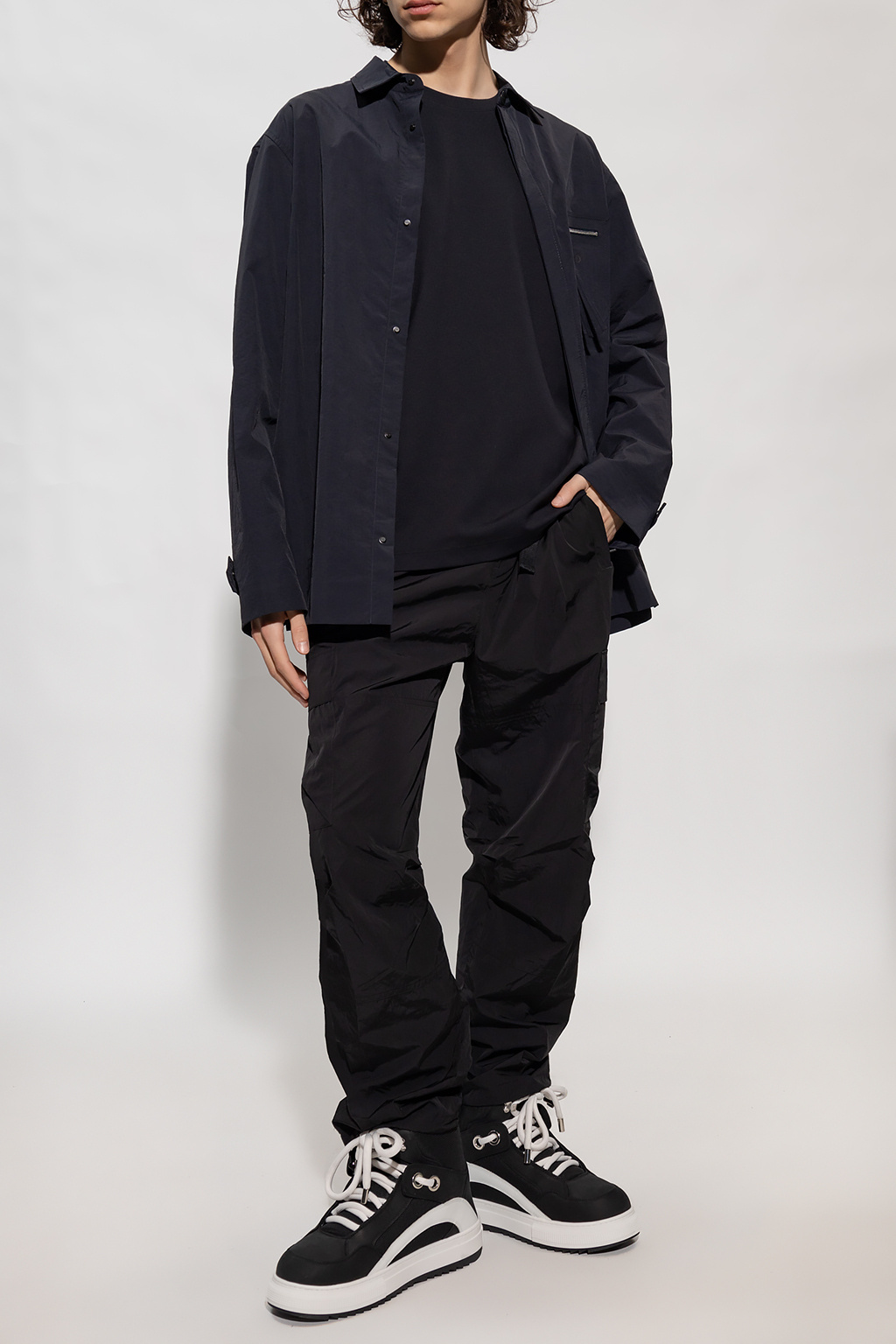 Shop Theory Round-neck Short-sleeve T-shirt In Black
