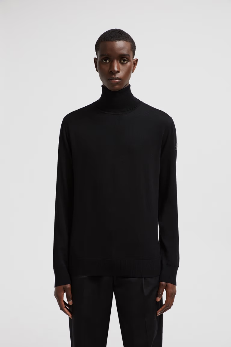 Moncler Men's Virgin Wool Turtleneck Sweater In Black