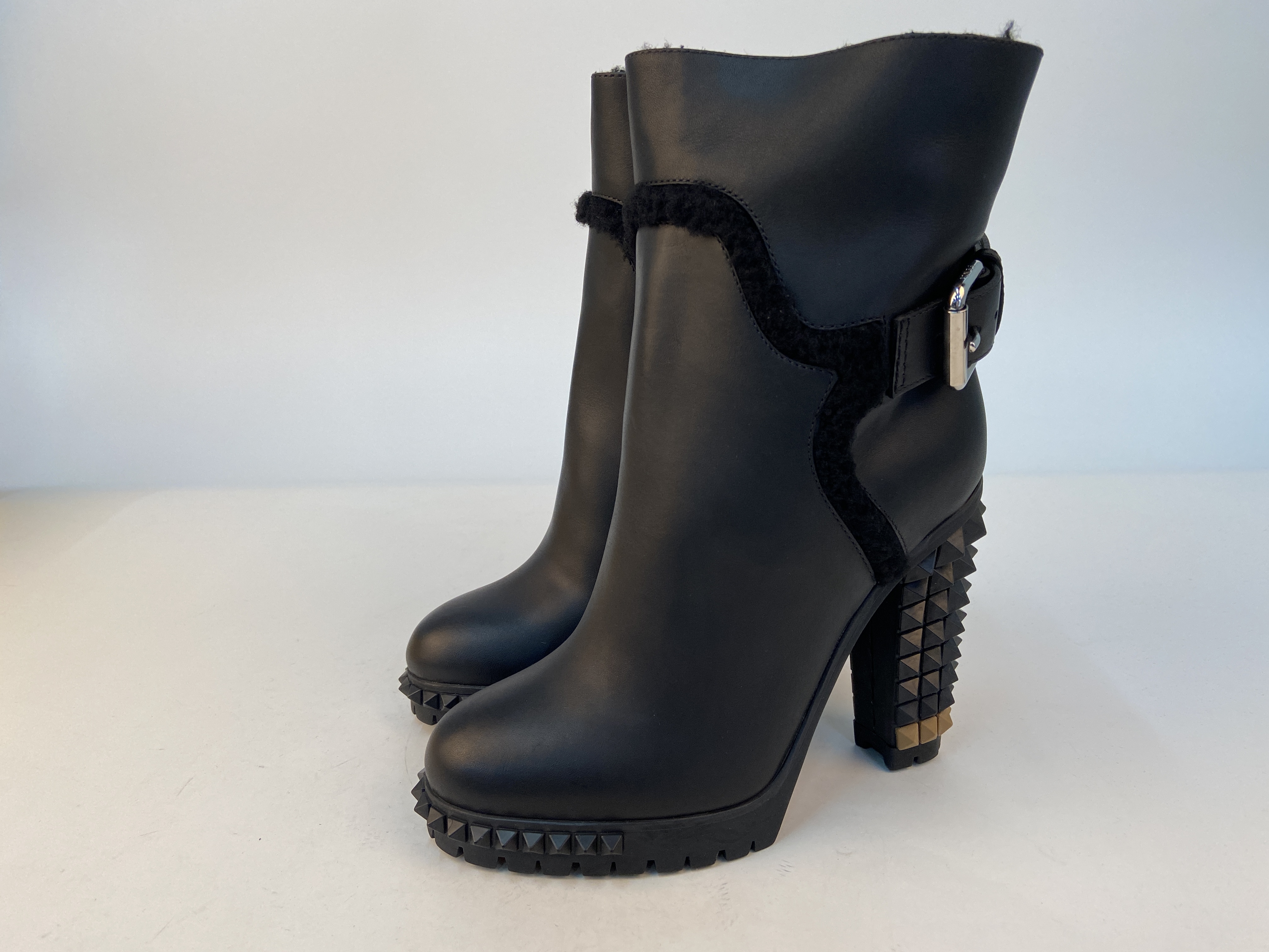 Fendi High-heeled Boots In Black