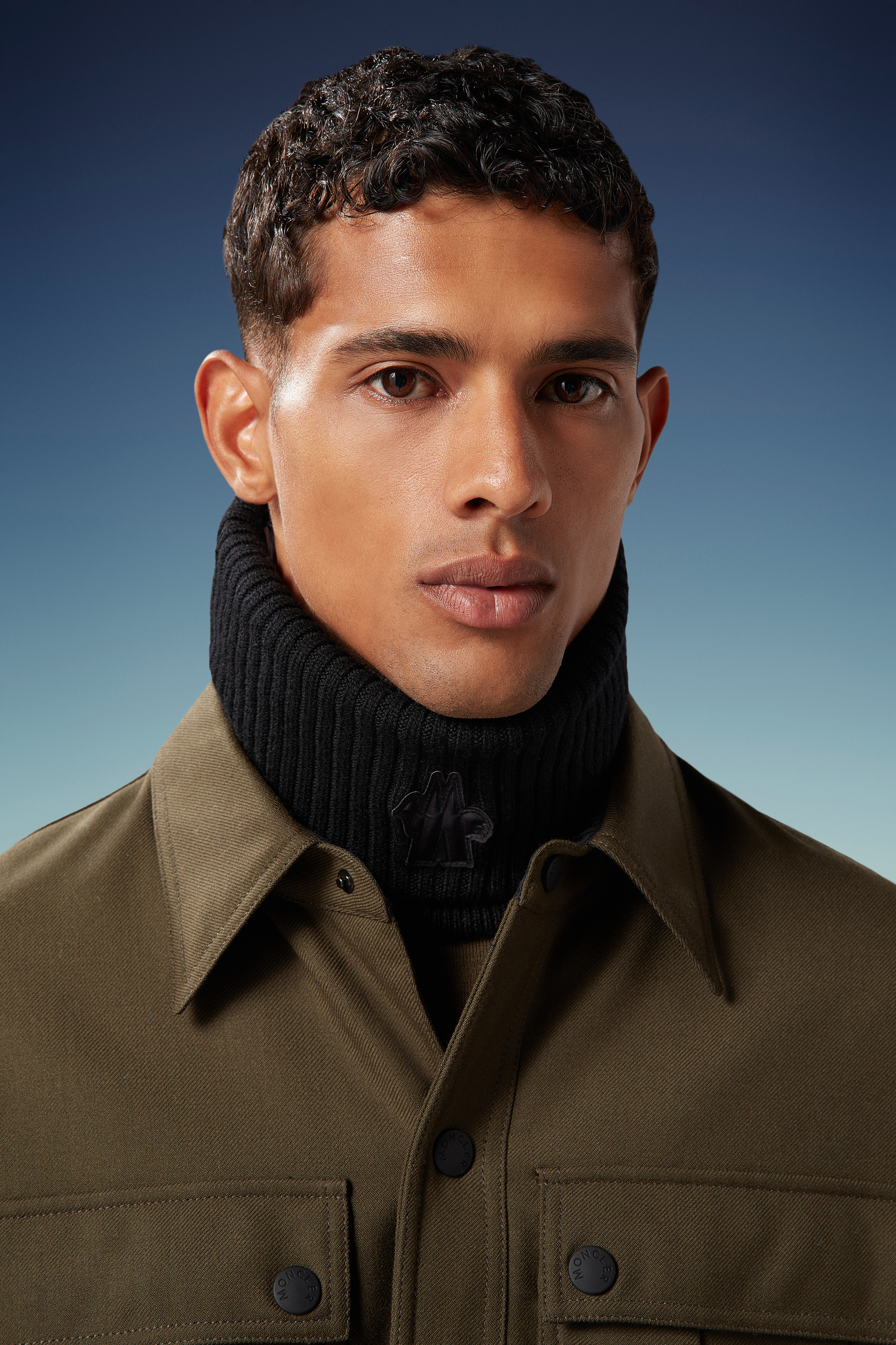 MONCLER WOOL LOGO COLLAR