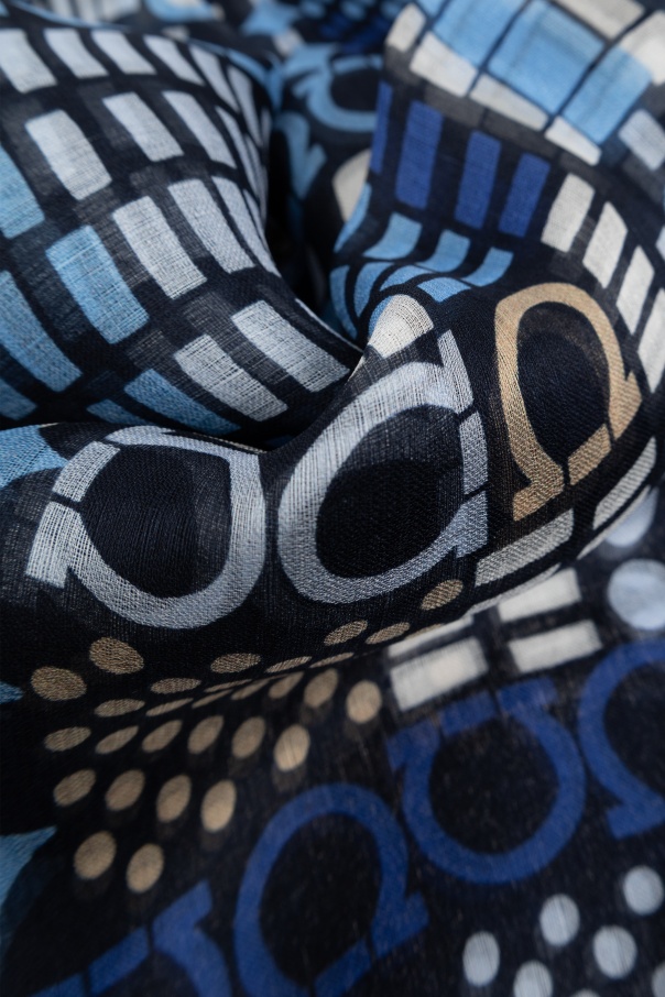 Ferragamo Pattern Silk Scarf In Black