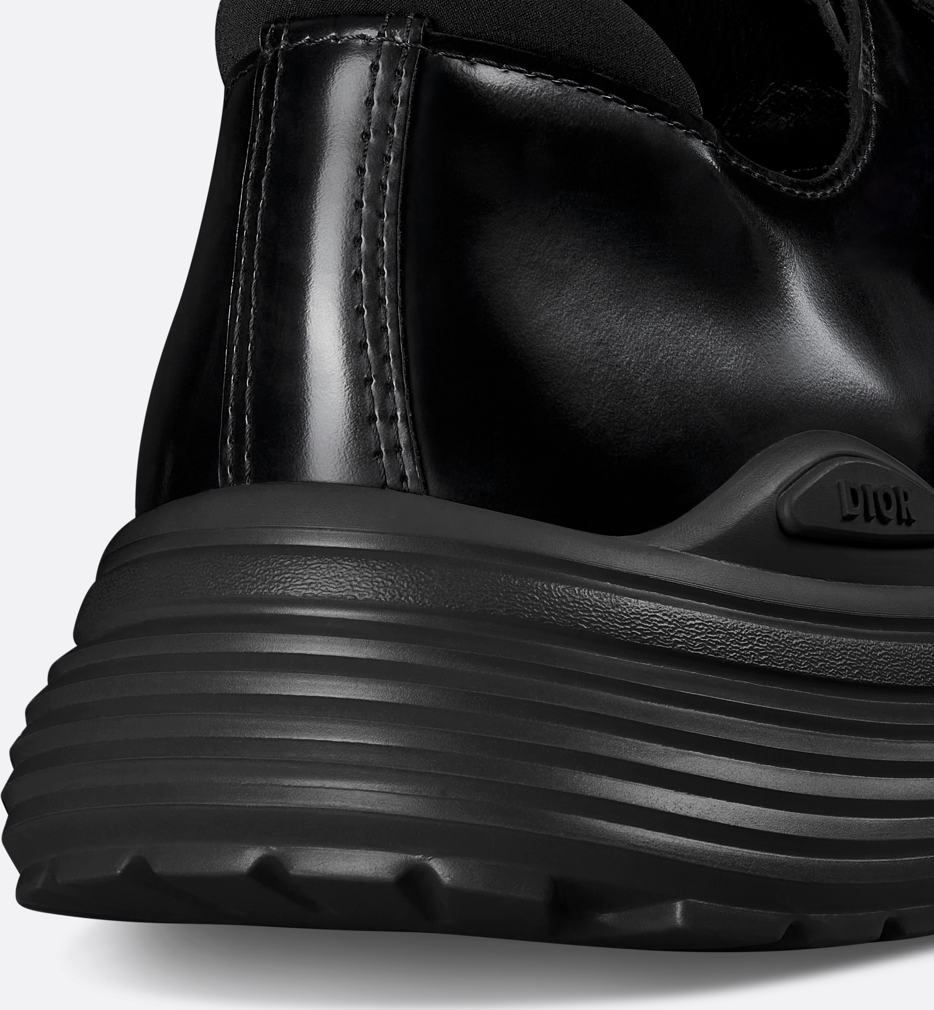 Dior Men Mocassino Derby In Pelle Con Fibbia In Alluminio Con Dettaglio Logo In Black