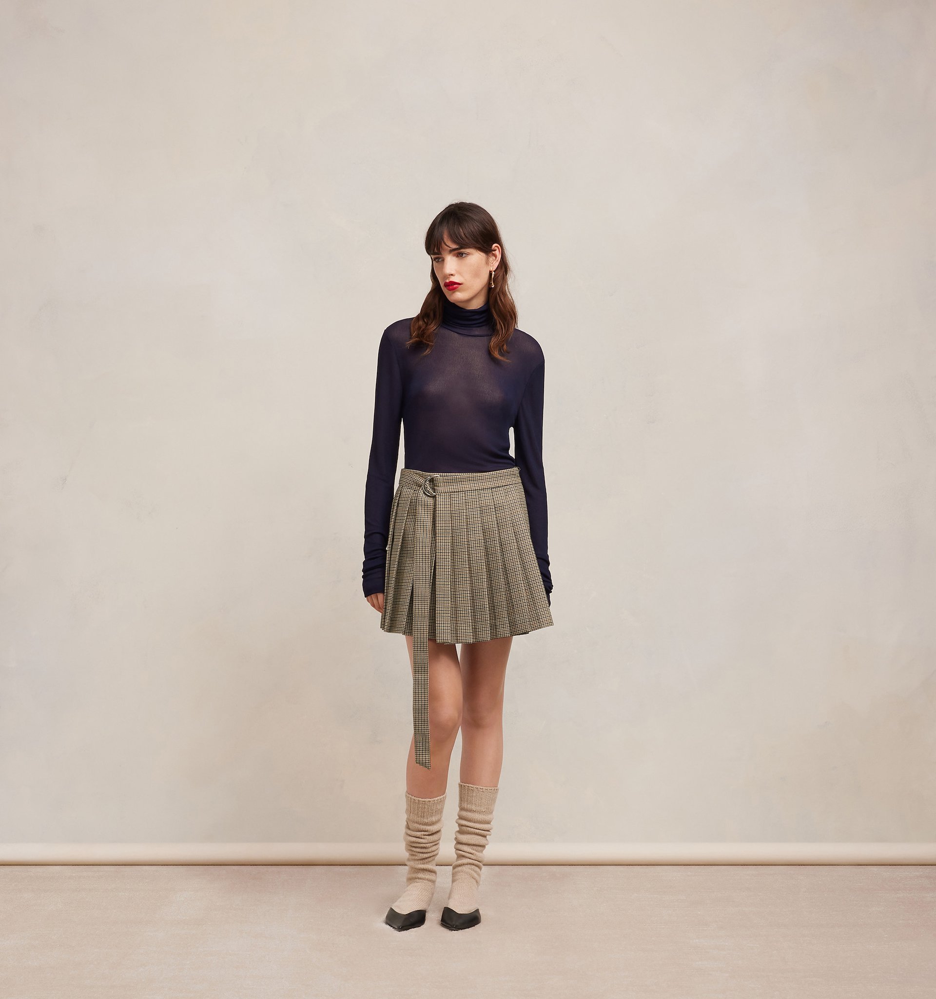Ami Alexandre Mattiussi Mini Kilt Skirt In Wool Gabardine. In Nude