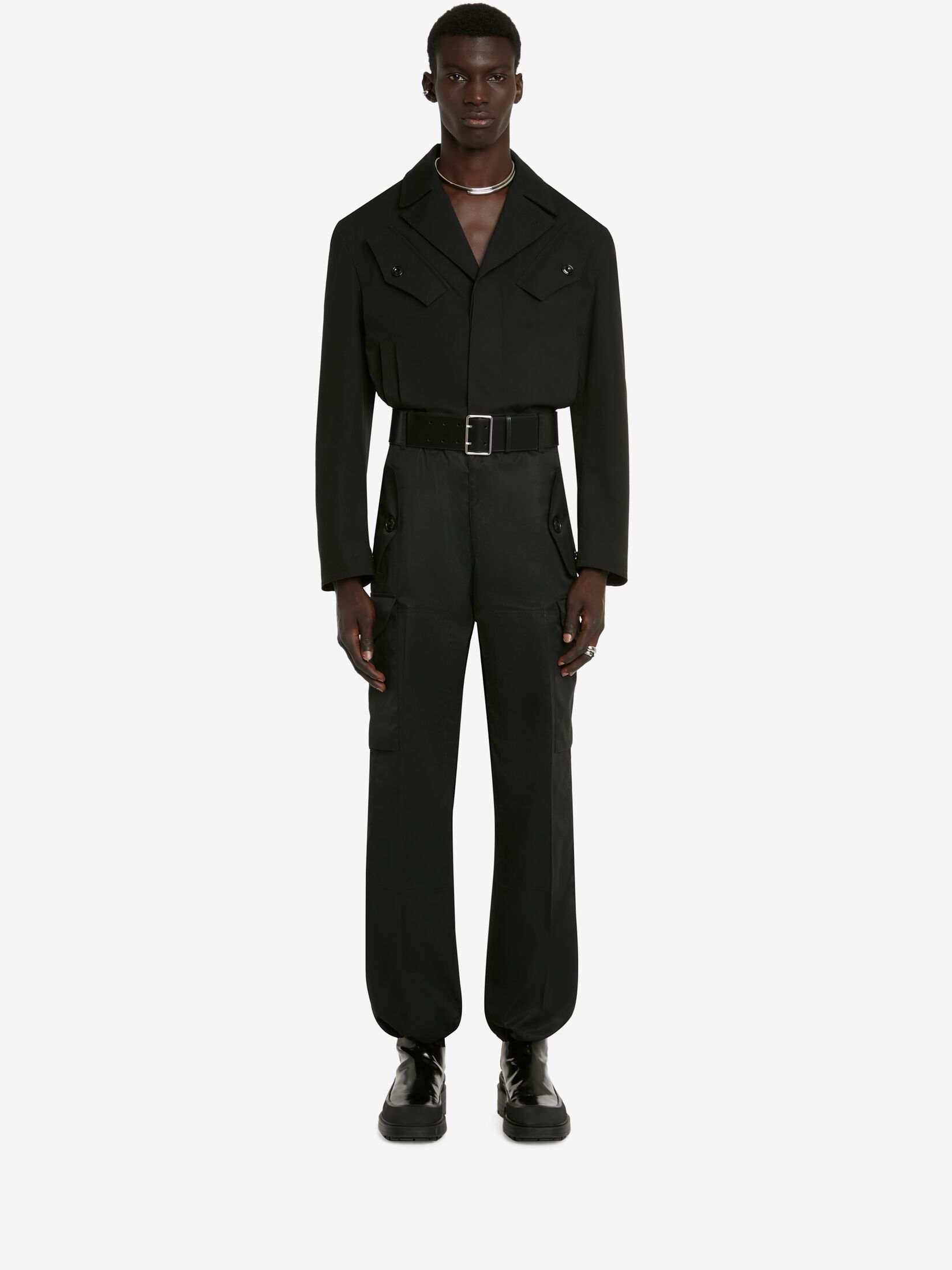 Alexander Mcqueen Pocket Detailed Straight Leg Trousers In Black