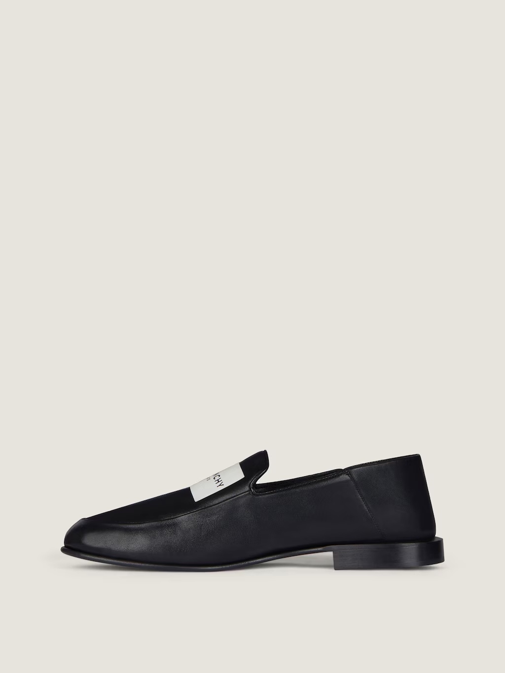 Givenchy Label Loafers In Shiny Leather In Black