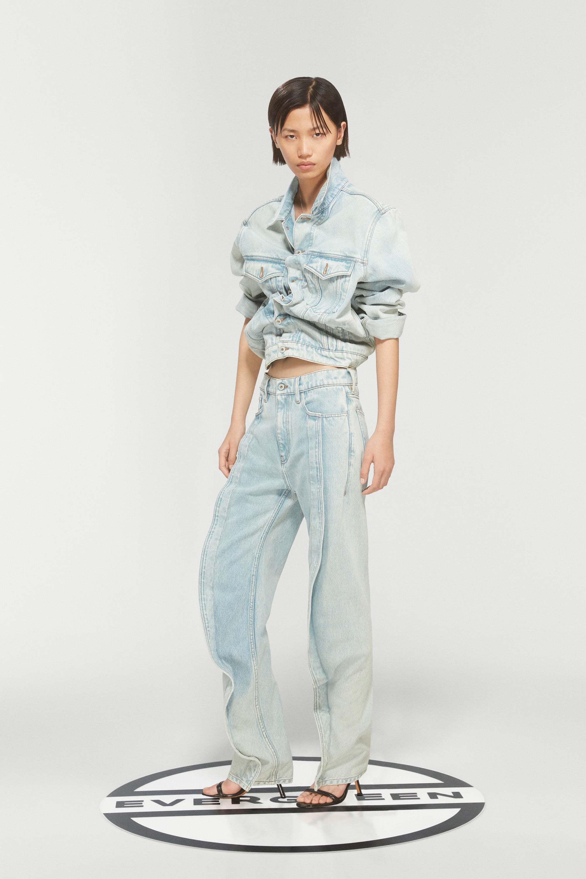 Y/project Belt Ring Banana Jeans In White