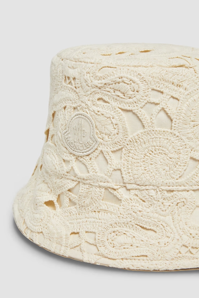 Moncler Broderie Anglaise Bucket Hat In Nude