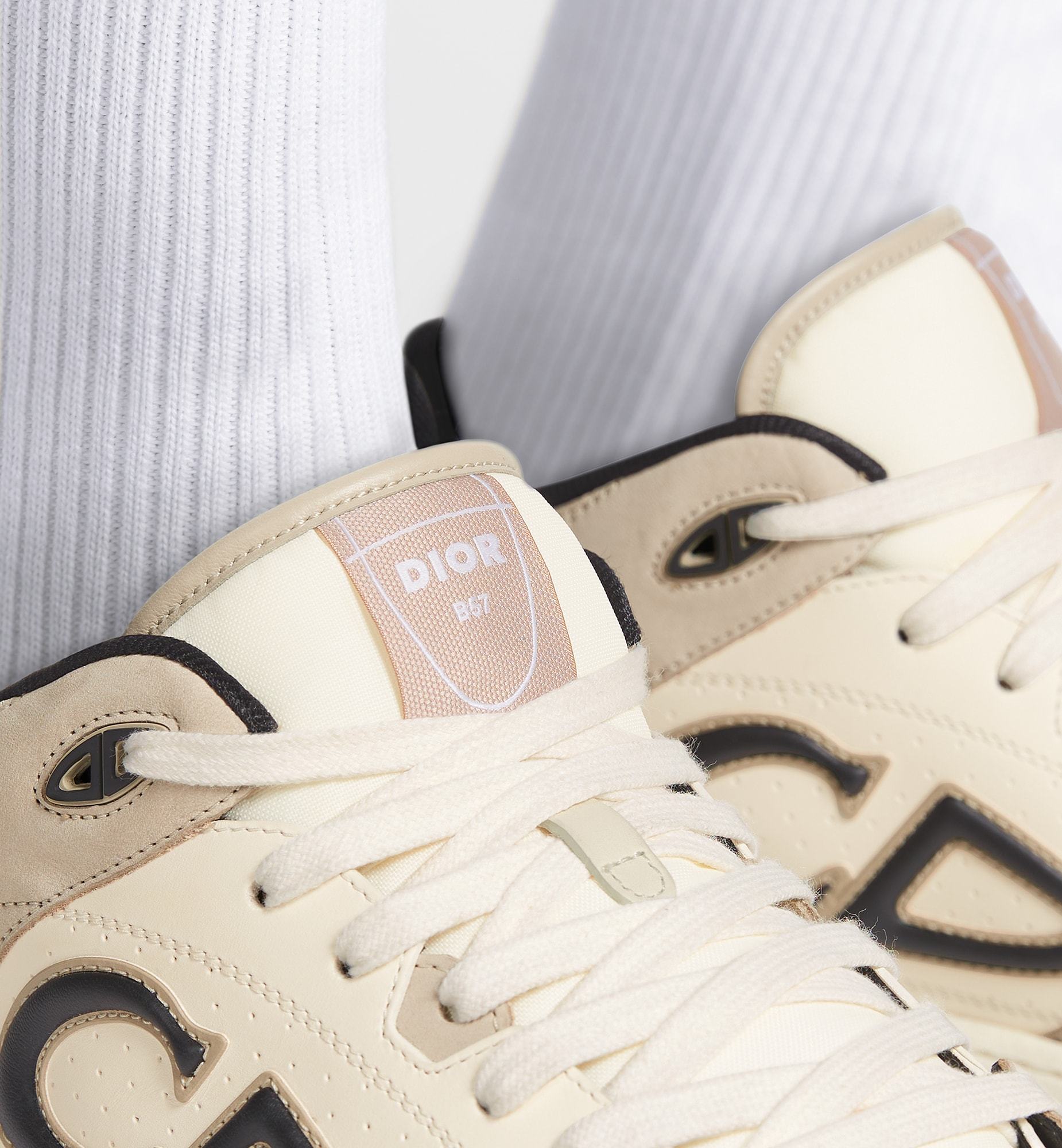 Dior B57 Mid-top Sneaker In White