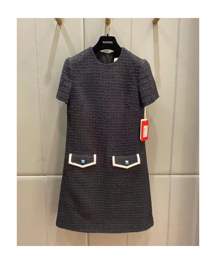 Valentino Embellished Piped Wool And Silk-blend Knitted Dress In Black