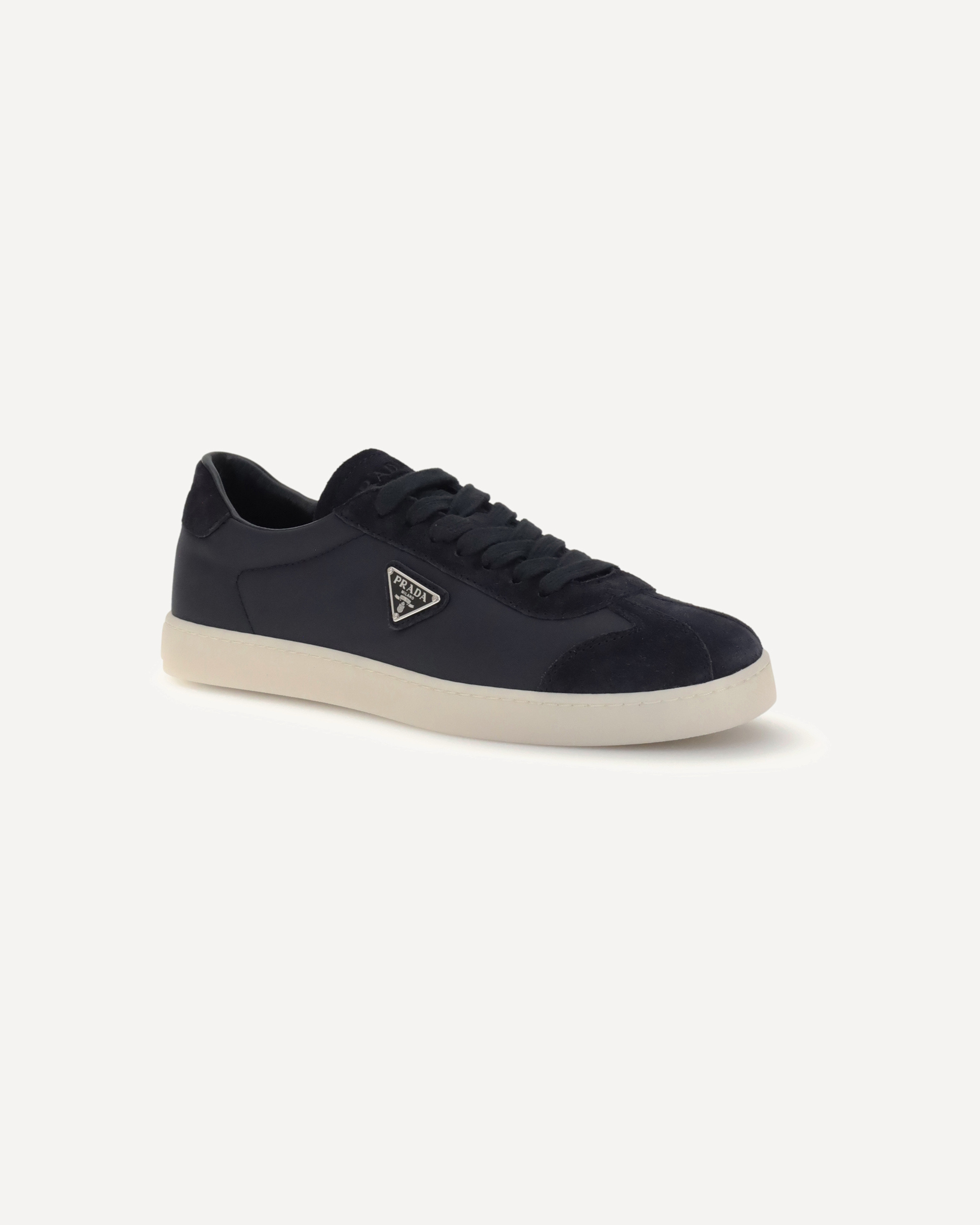 Prada Round-toe Low-top Casual Shoes In Blue