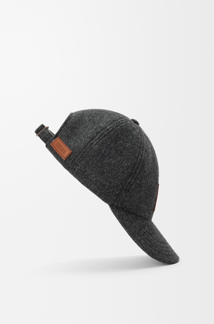 Loewe Logo Hat In Gray