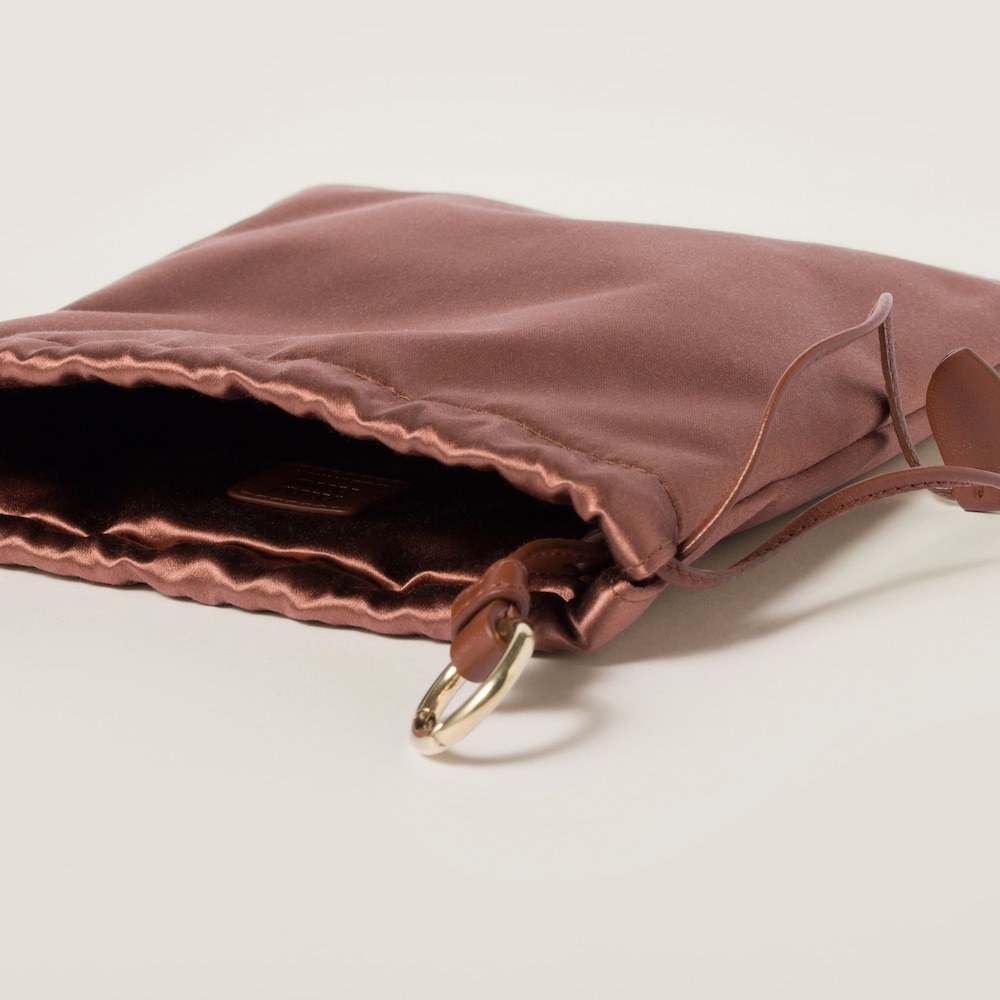 Miu Miu Satin Pouch In Red