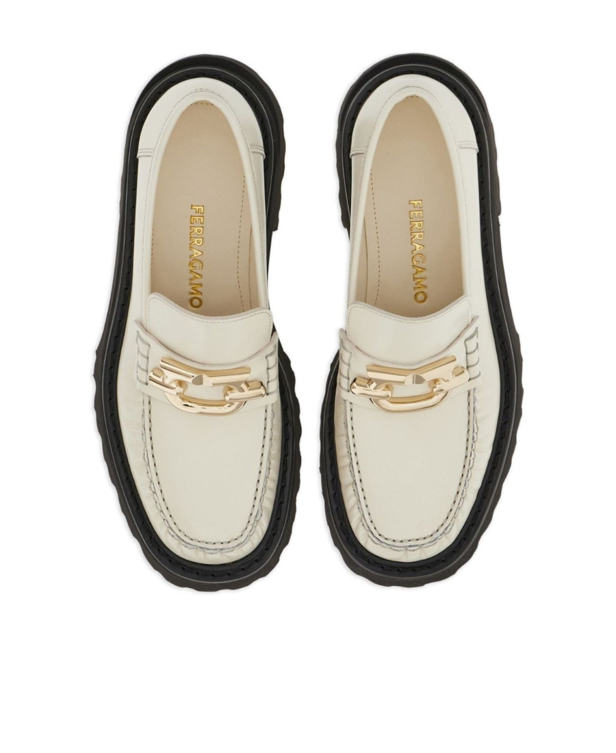 Ferragamo Gancini Loafer In Black