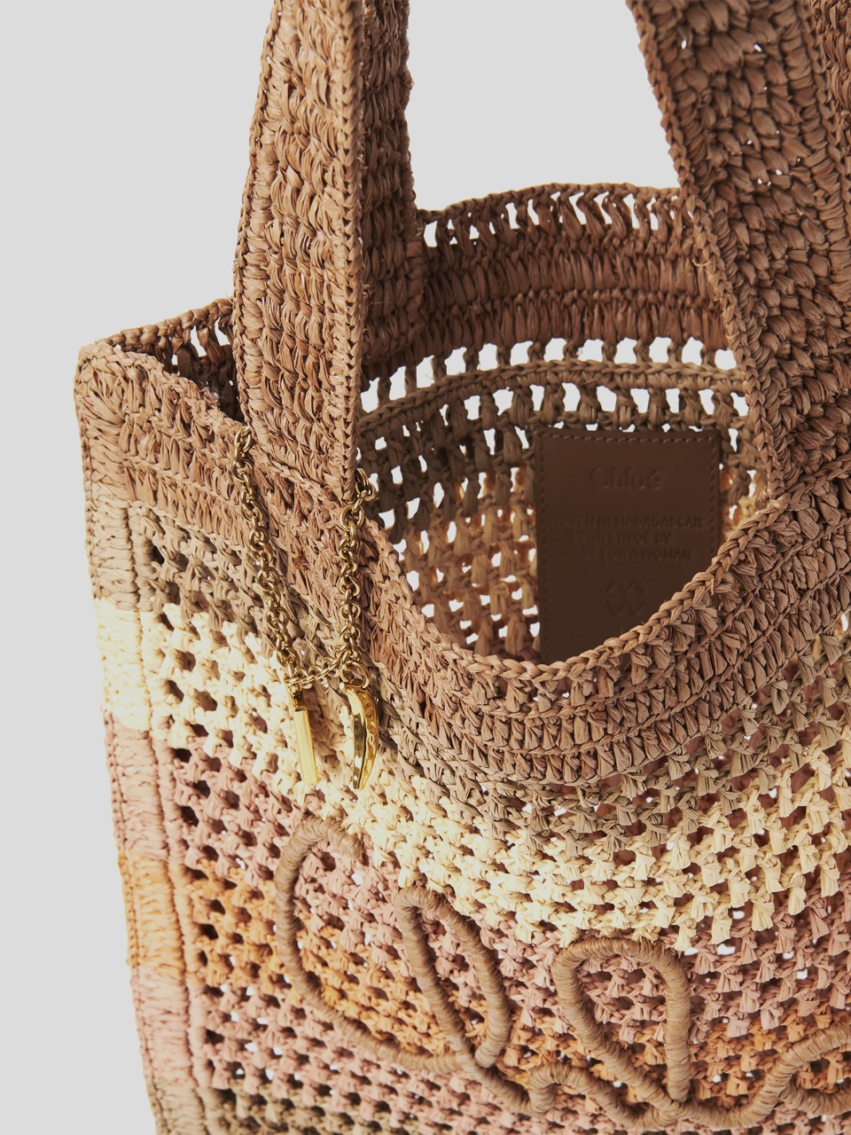 Chloé Chloe Embroidered Raffia Small Summer Banana Shopping Bag In Brown