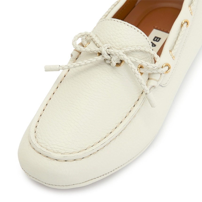 Bally Round-headed Flat Shoes In White