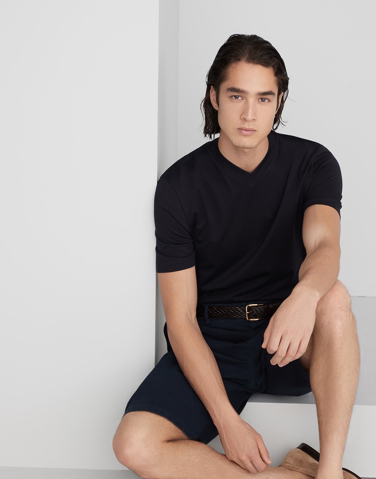 Brunello Cucinelli Brunello Cucinlli V-neck T-shirt In Black