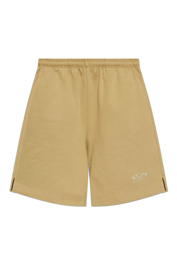 Shop Vetements Logo-print Shorts In Nude